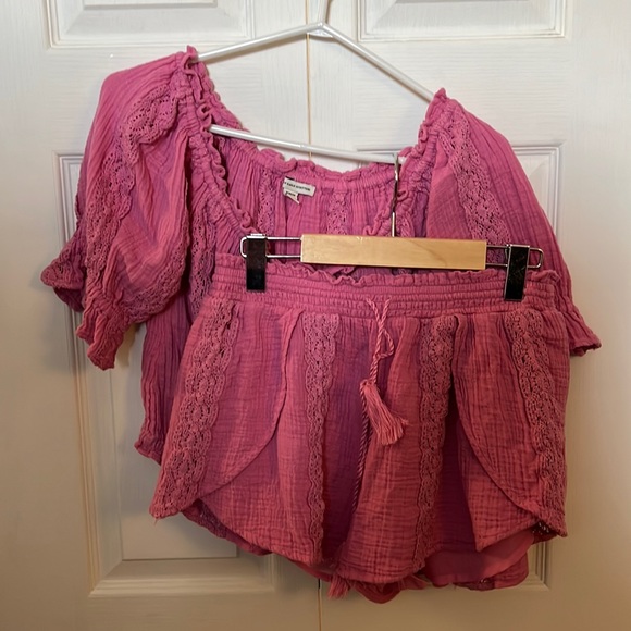 American Eagle Outfitters Tops - Pink crop top/short set